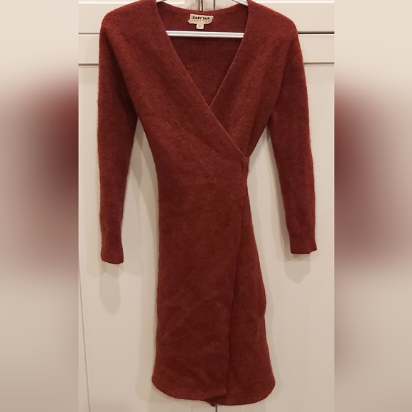 Baby Yak Italian plush knit wrap dress - Picture 2 of 4
